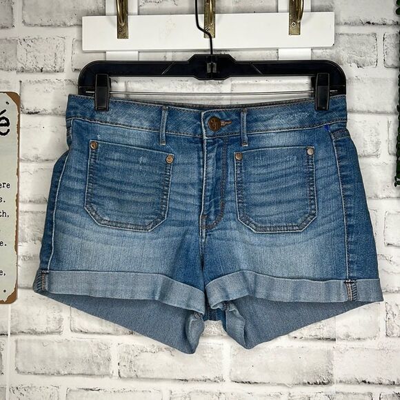 True Freedom Cuffed Jean Shorts Size 7 Medium Large - Picture 1 of 7